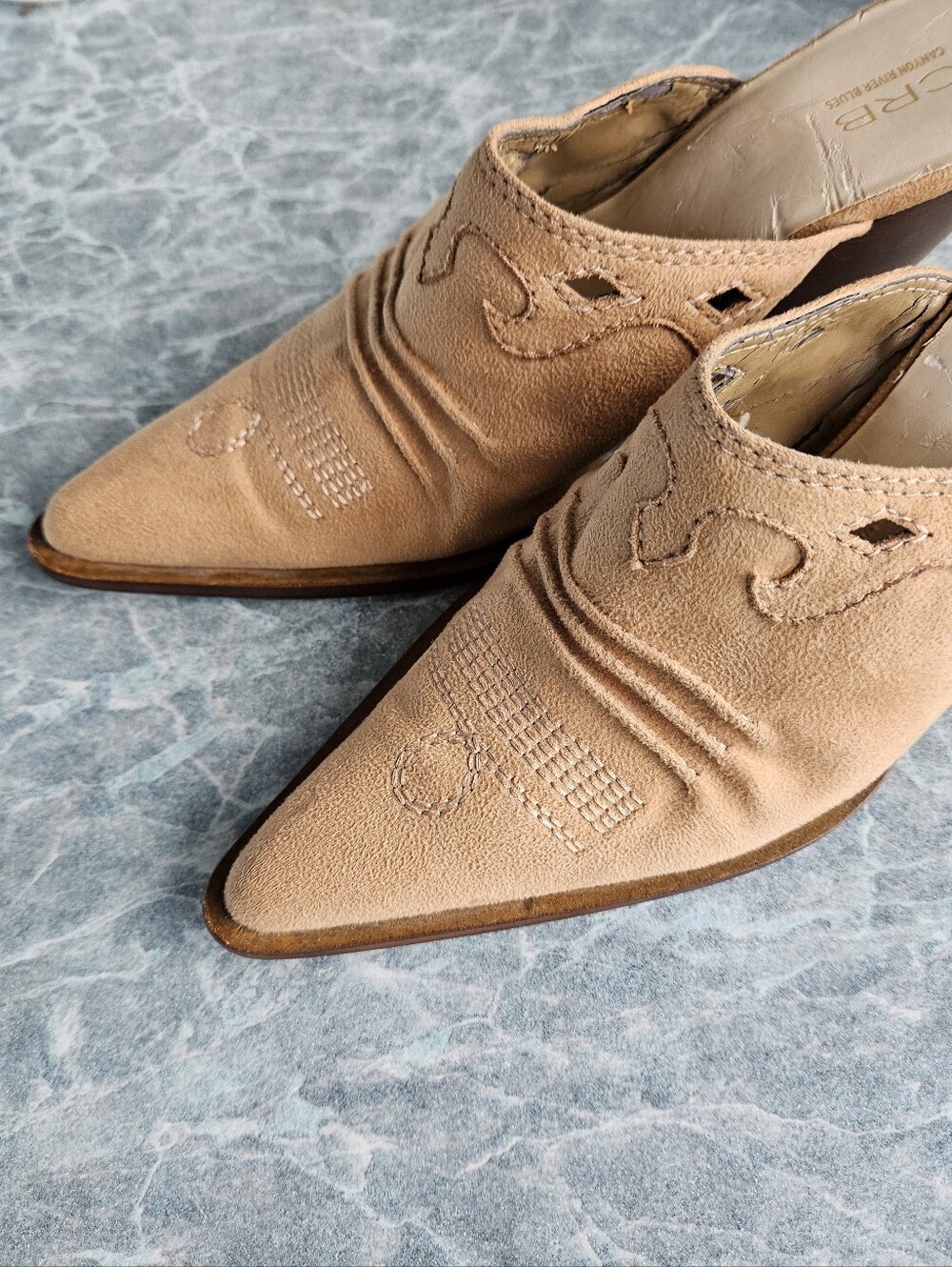 Canyon River Blues Beige Suede Mules